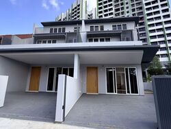 Sennett Estate (D13), Terrace #535571861